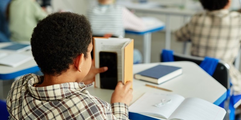 Smartphone ban in Nova Scotia classrooms can’t come soon enough